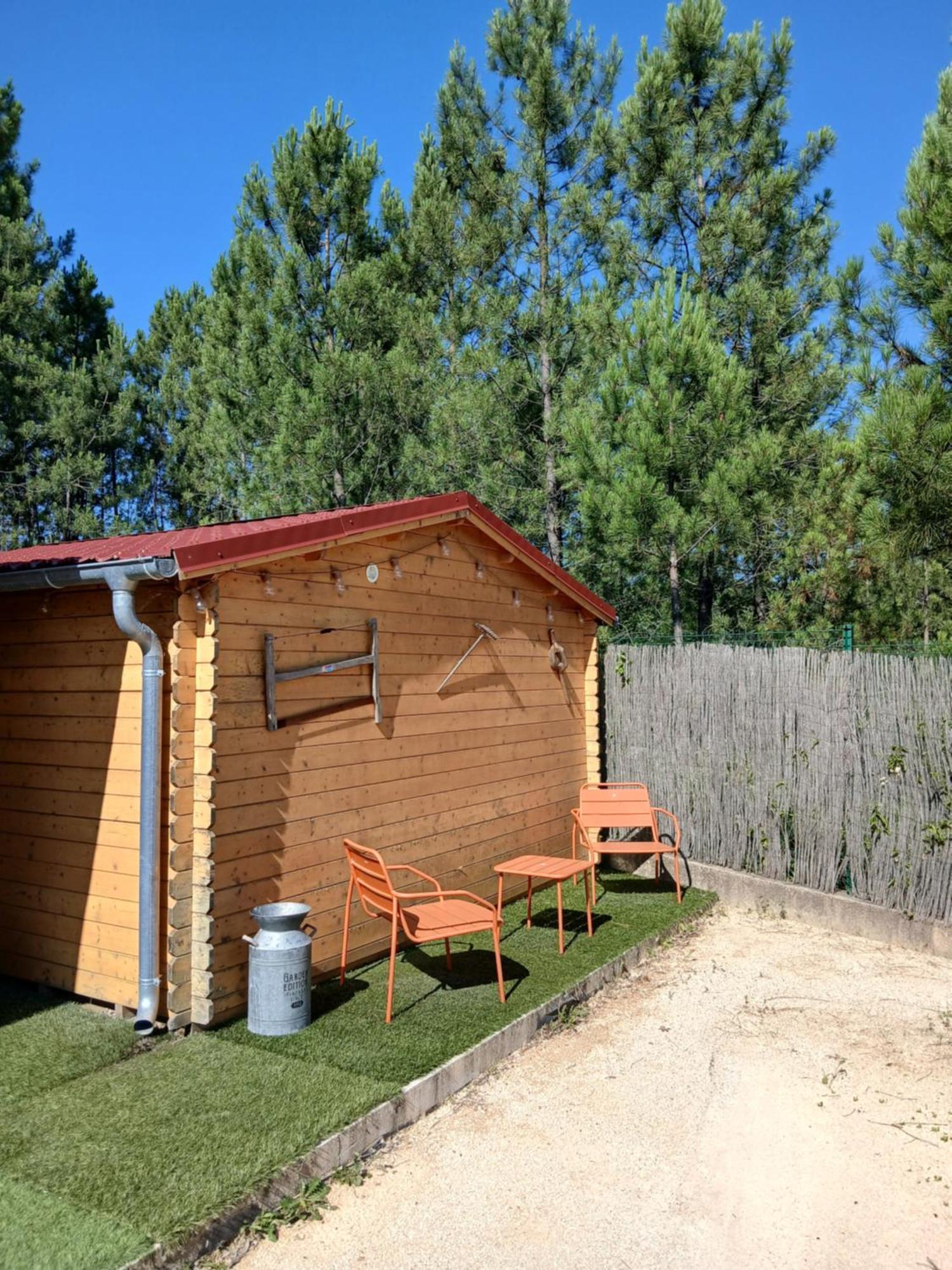 Chalet Charmant Avec Piscine Mercuer Exterior foto