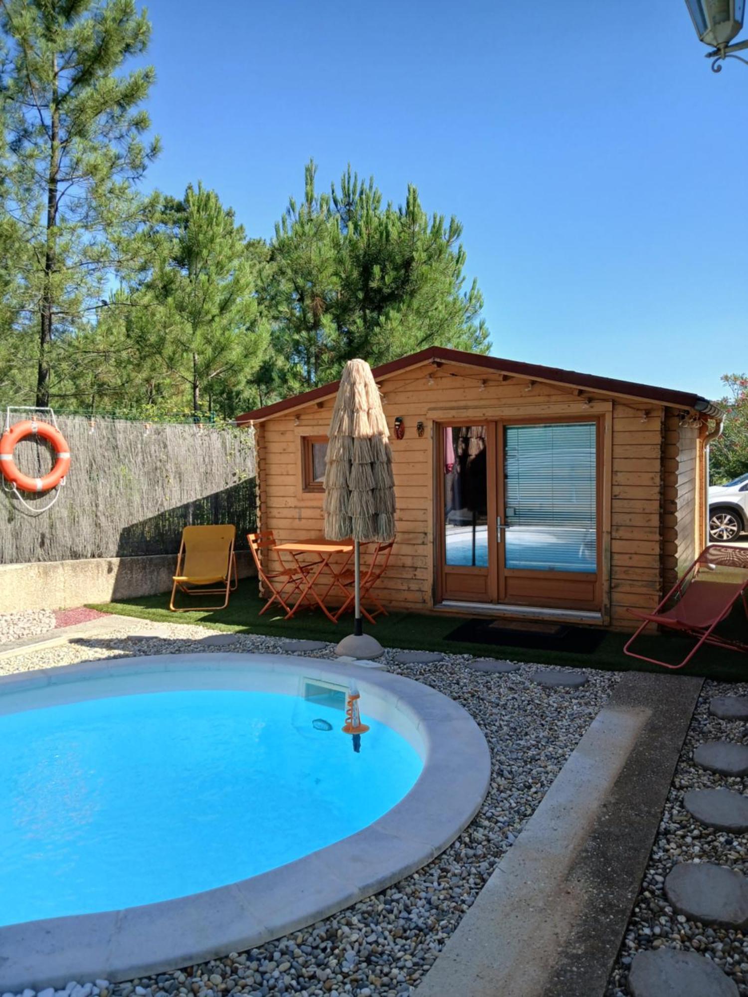 Chalet Charmant Avec Piscine Mercuer Exterior foto